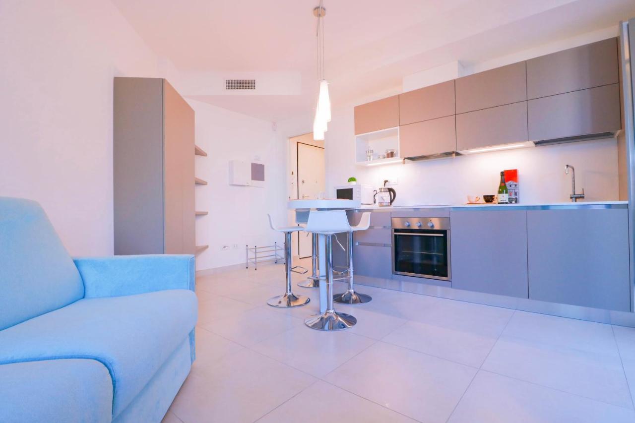 H11 Luxury 9A - Porto - Piscina - Jacuzzi Leilighet Santo Stefano al Mare Eksteriør bilde