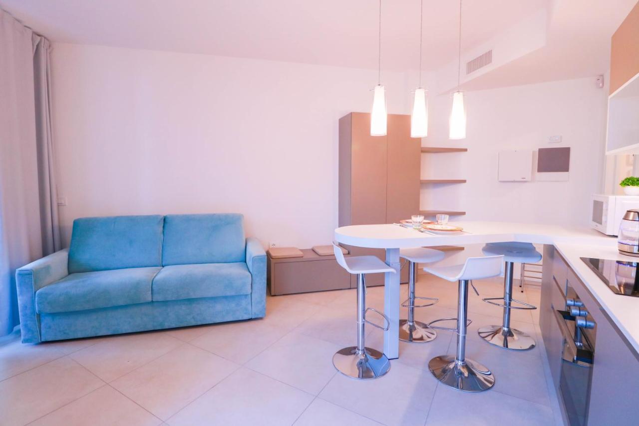 H11 Luxury 9A - Porto - Piscina - Jacuzzi Leilighet Santo Stefano al Mare Eksteriør bilde