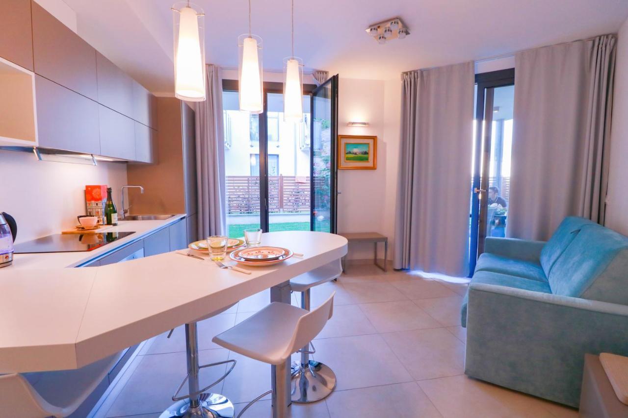 H11 Luxury 9A - Porto - Piscina - Jacuzzi Leilighet Santo Stefano al Mare Eksteriør bilde